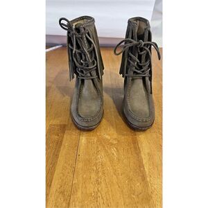 FRYE Parker Fringe Short Gray Suede Boots  Women's size 7